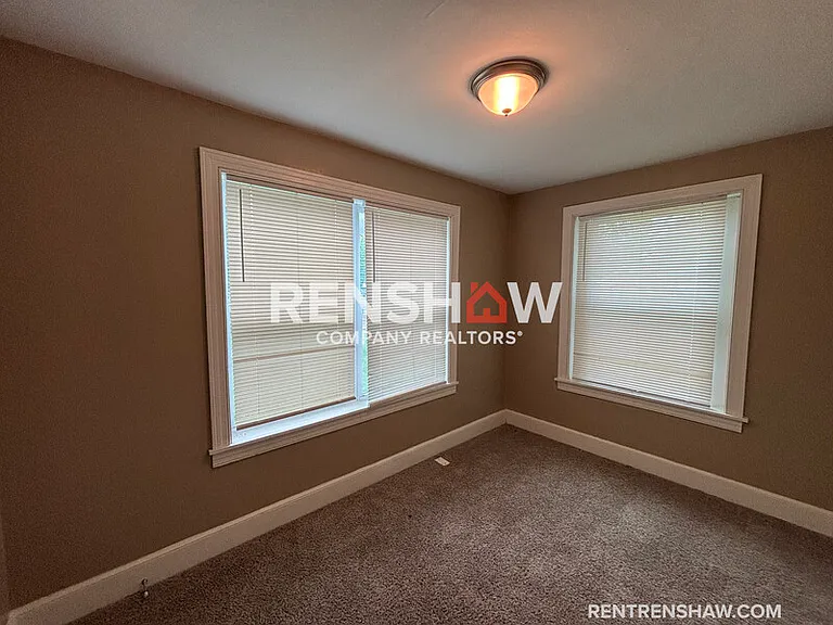 2458 Whitney Ave — Photo 4