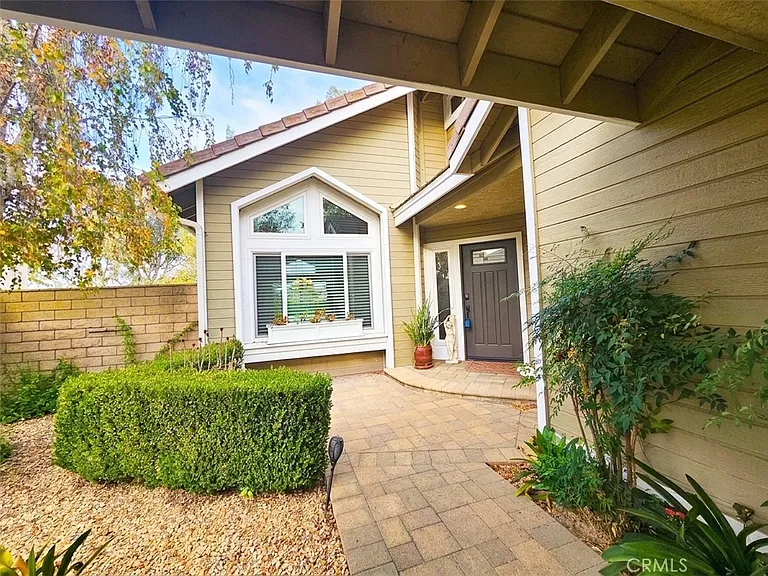 15781 Sleepy Oak Rd — Photo 2