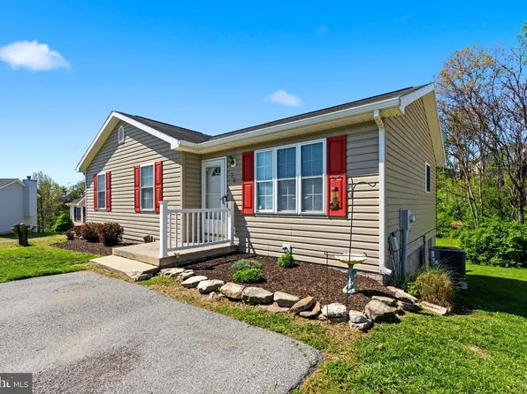 78 Gemini Ct, Martinsburg, WV 25404