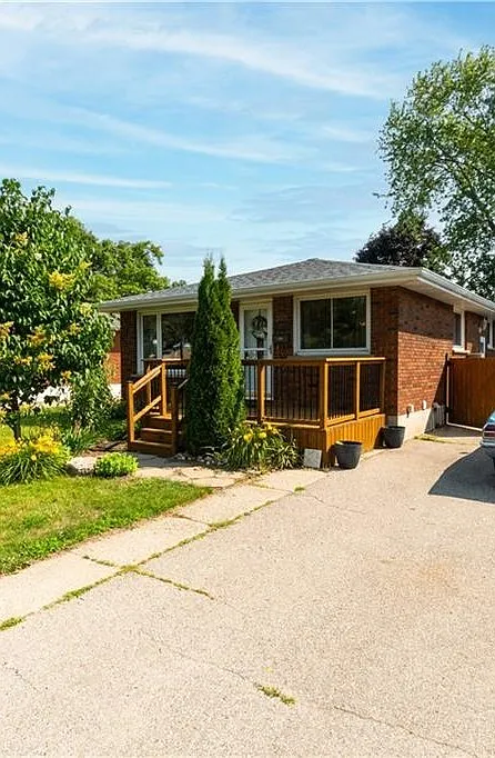 20 Frontenac Ave