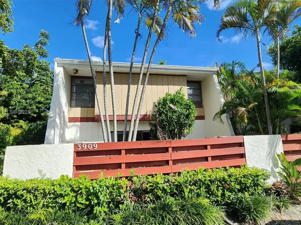 3909 Flamewood Ln #224, Hollywood, FL 33021
