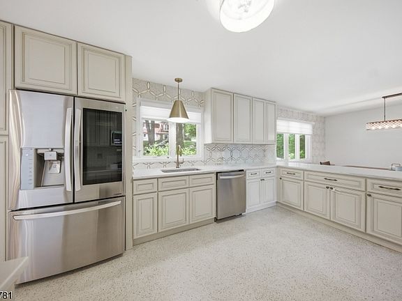 2nd image of 24 Freeman Ave