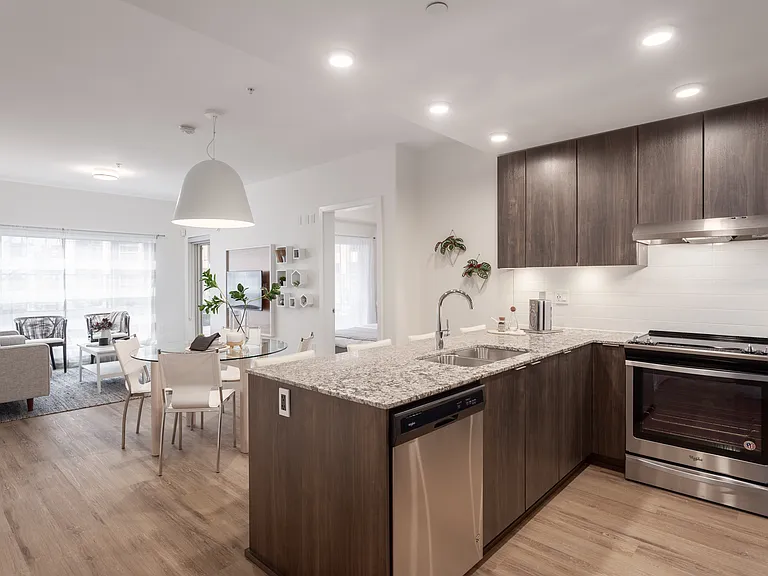 809 Village Dr — Photo 15