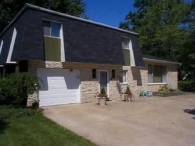 5th image of 860 Aurora Dr