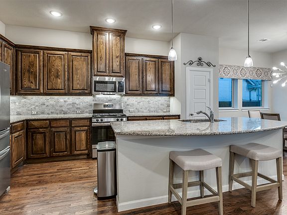 2nd image of 1710 Green Jasper Pl