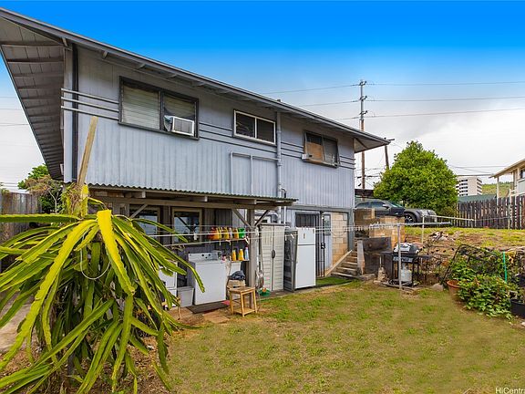 2nd image of 2805 Waialae Ave