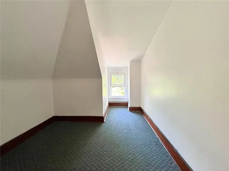 708 Pardee St — Photo 19