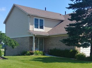 7912 Belle Rive Ct, Tinley Park, IL 60477