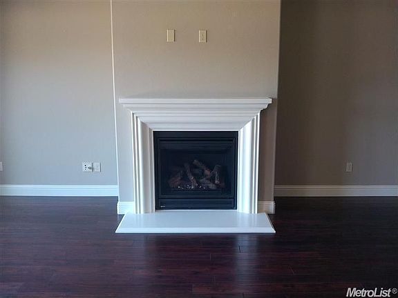 3rd image of 1439 Wildwood Dr