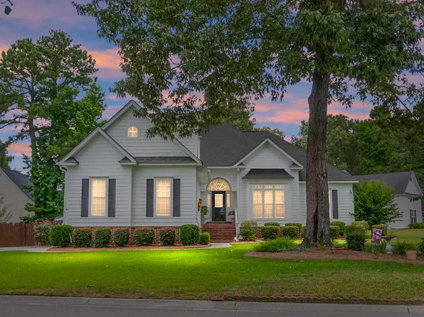 8307 Tyrian Path, North Charleston, SC 29418