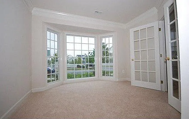 5 Webster Hill Ct