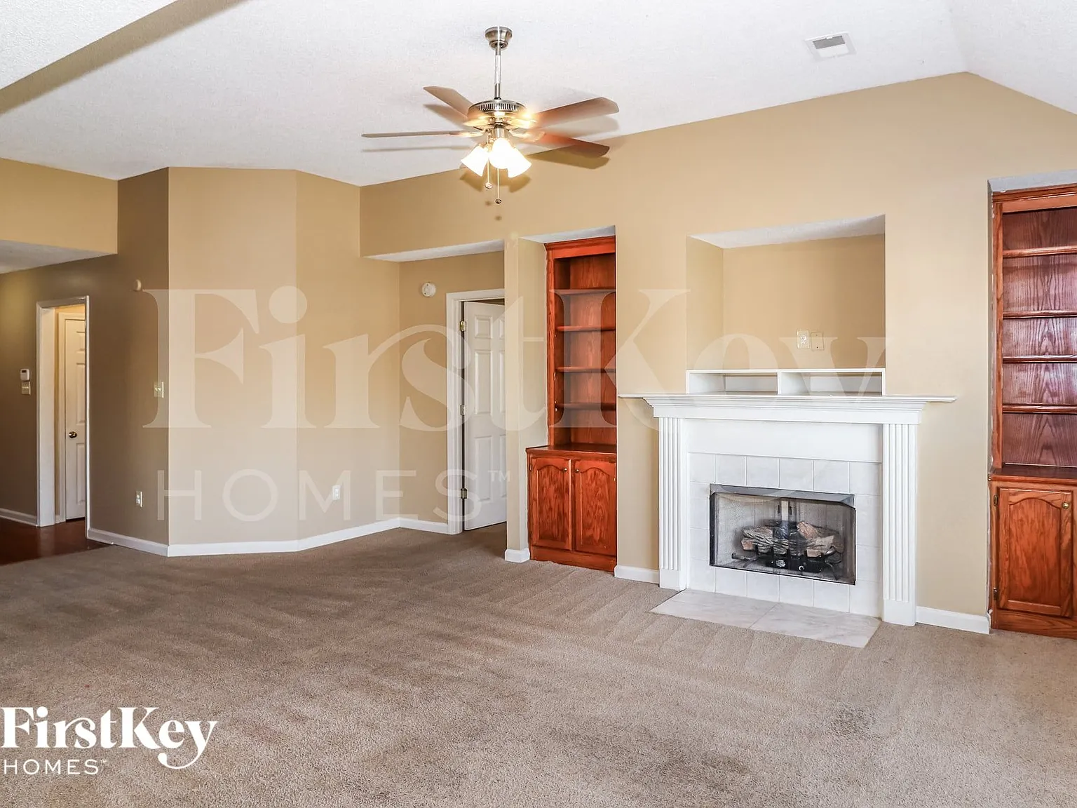 4 bed, 3.0 bath, 1950 sqft, $2,400 — Photo 4