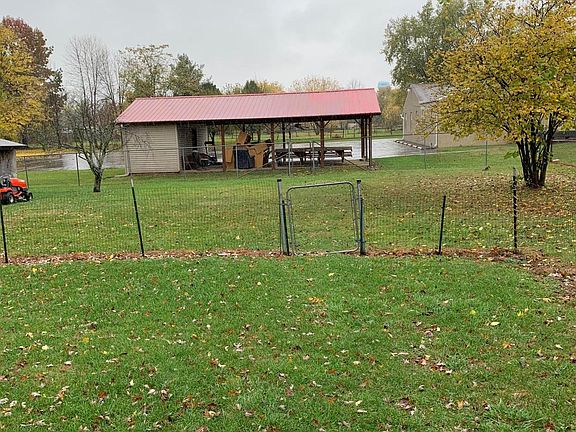 4th image of 4295 McDole Ave