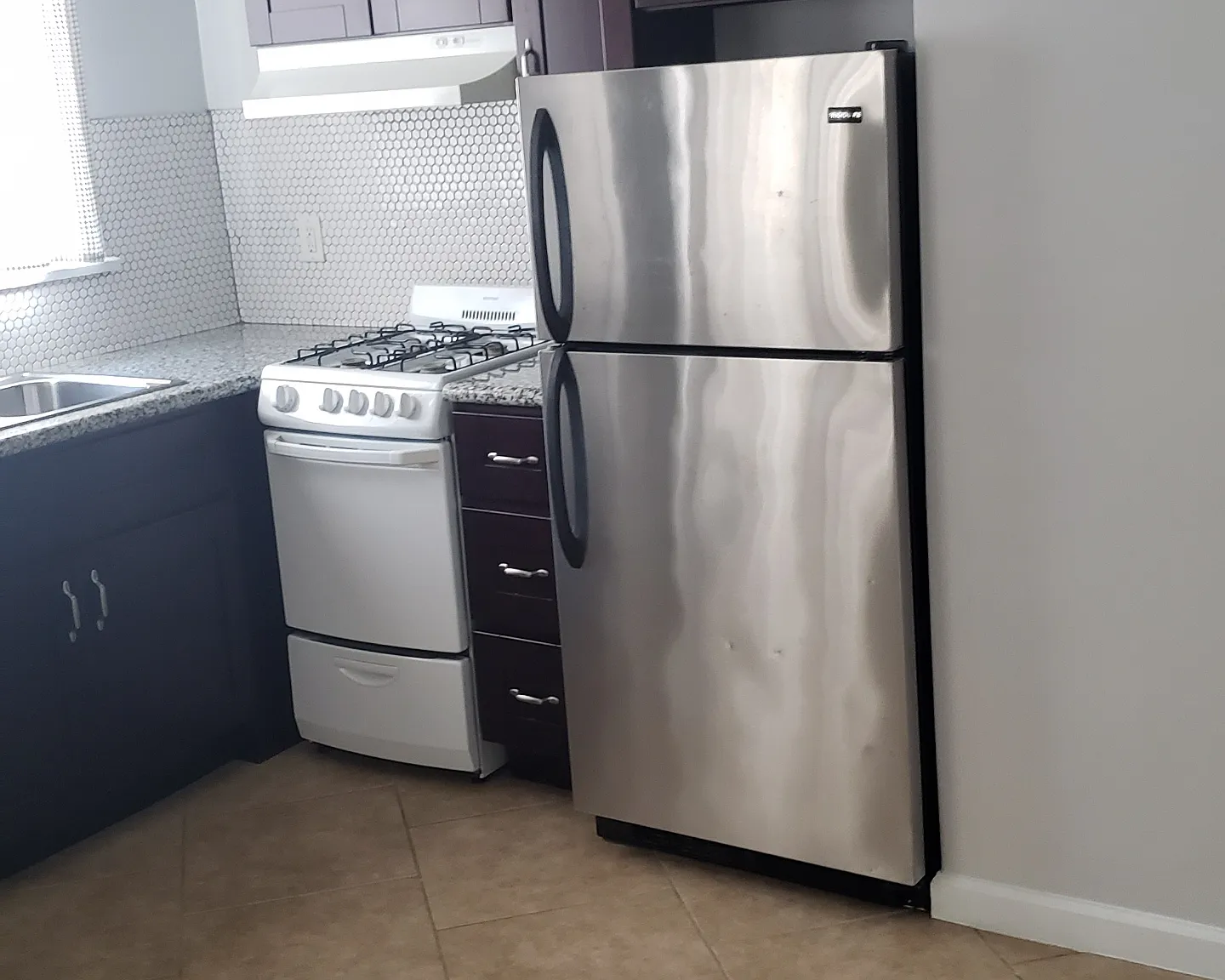 Studio, 425 sqft, $1,325 — Photo 1