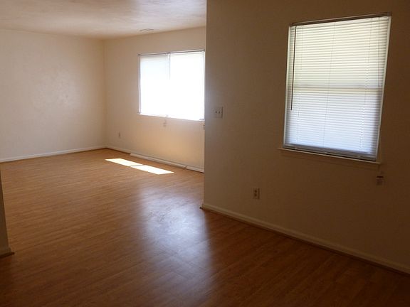 2nd image of 6033 Camellia Dr
