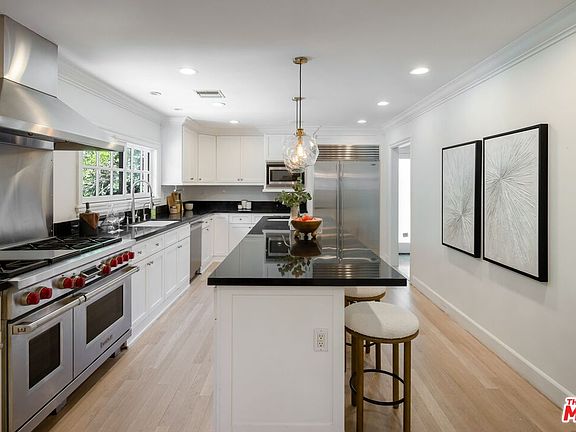 5th image of 1132 Chantilly Rd