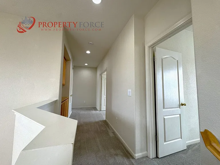 31 Cymbidium Cir — Photo 6