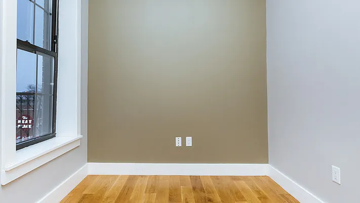 Rented by Nooklyn NYC LLC | media 12