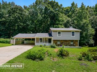 70 Burnt Hickory Ct, Stockbridge, GA
