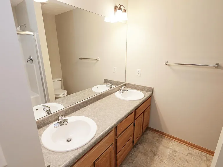 6907 Naples Dr — Photo 25