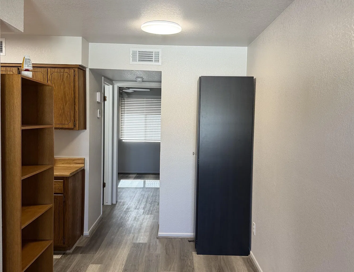 1 bed, 1.0 bath, 600 sqft, $850 — Photo 3