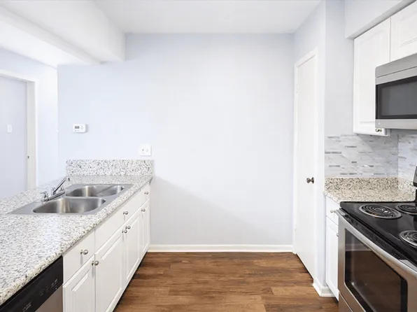 8100 Cambridge St APT 138, Houston, TX 77054