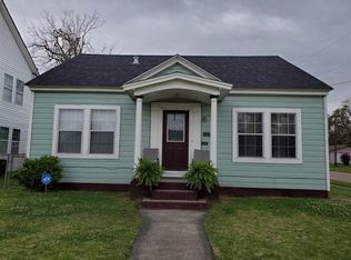1311 W Cherry Ave, Orange, TX 77630