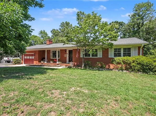 2804 Keck Dr, Burlington, NC 27215