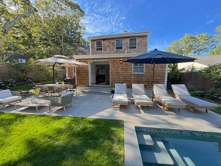 Wickatuck Dr — Photo 2