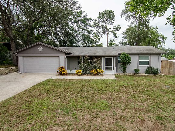 2nd image of 233 Loch Low Dr