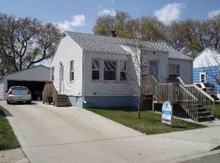 1008 5th St SW, Minot, ND 58701