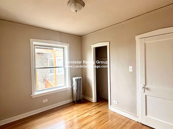 4th image of 4029 1/2 W Melrose St APT 3W