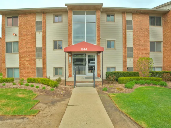 1944 Klingensmith Rd Unit 41, Bloomfield Hills, MI 48302