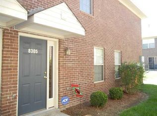 8305 Grand Trevi Dr, Louisville, KY 40228