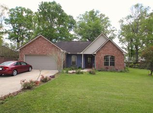 10438 White Rd, Denham Springs, LA 70726