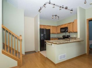 6758 Meadow Grass Ln S, Cottage Grove, MN 55016