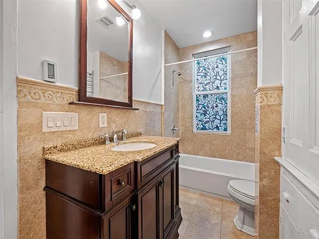 44 Fulton St #1 — Photo 16