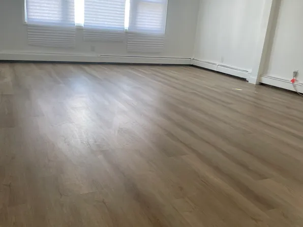 1425 Pearl St, Far Rockaway, NY