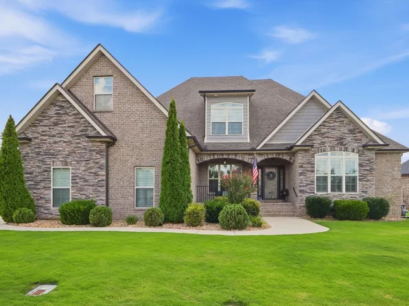 2328 Lionheart Dr, Murfreesboro, TN 37130