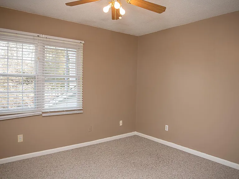 747 Sheridan Pl #40 — Photo 10