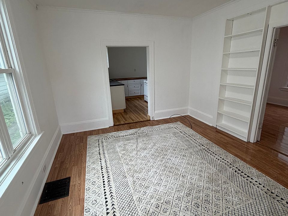 1st image of 138 E Bridge St APT 1