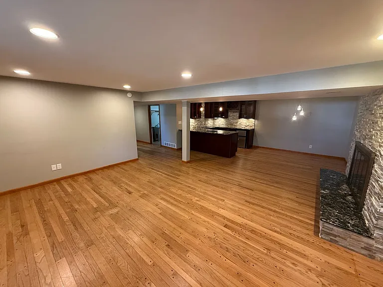 2500 Bluff Blvd — Photo 54