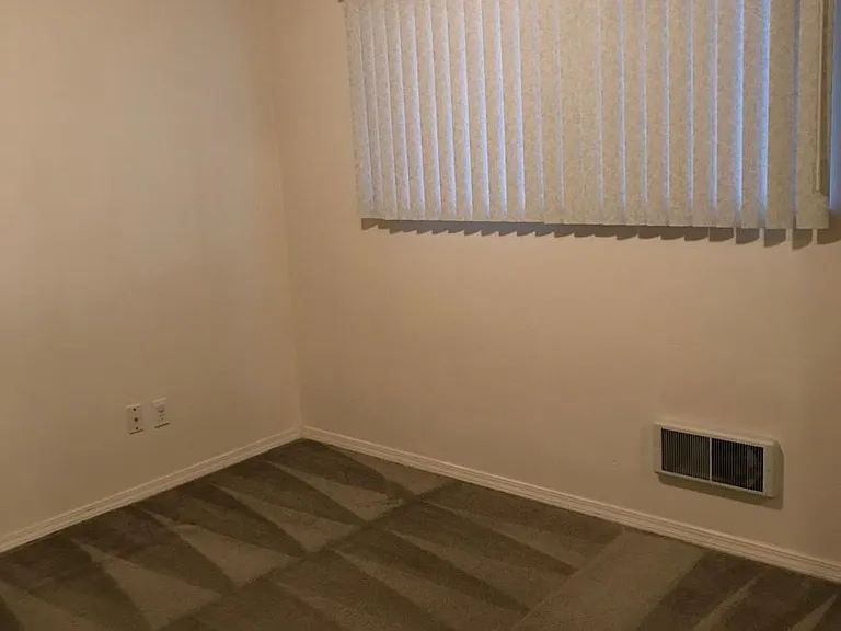 11100 SE Market St — Photo 6