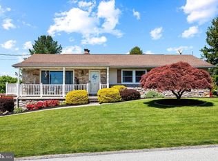 67 Skylite Dr, Hanover, PA 17331