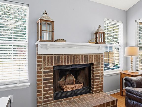 5th image of 232 Saint Awdry St