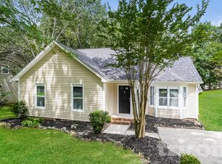 3617 Rosedown Dr, Matthews, NC 28105
