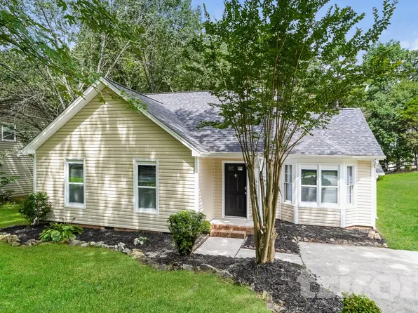 3617 Rosedown Dr, Matthews, NC 28105