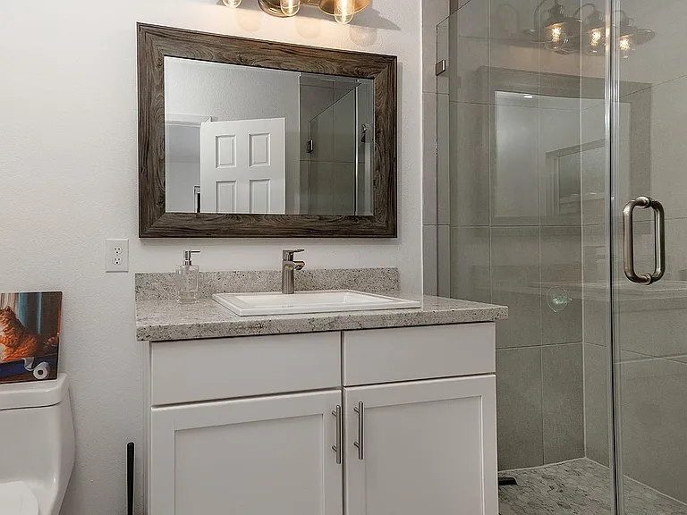 4007 Markham St — Photo 26