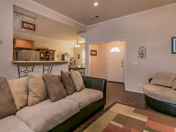 2nd image of 3602 Knoll Dr