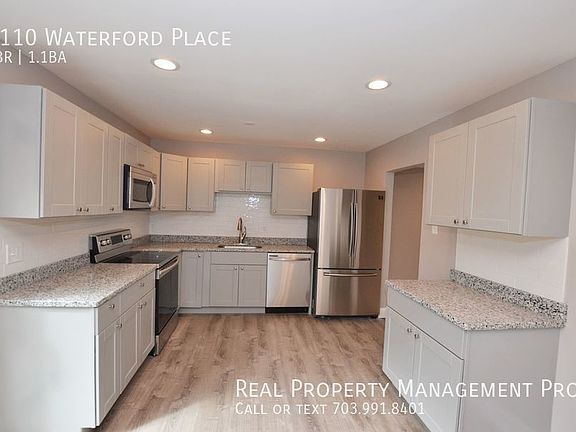 3rd image of 1110 Waterford Pl